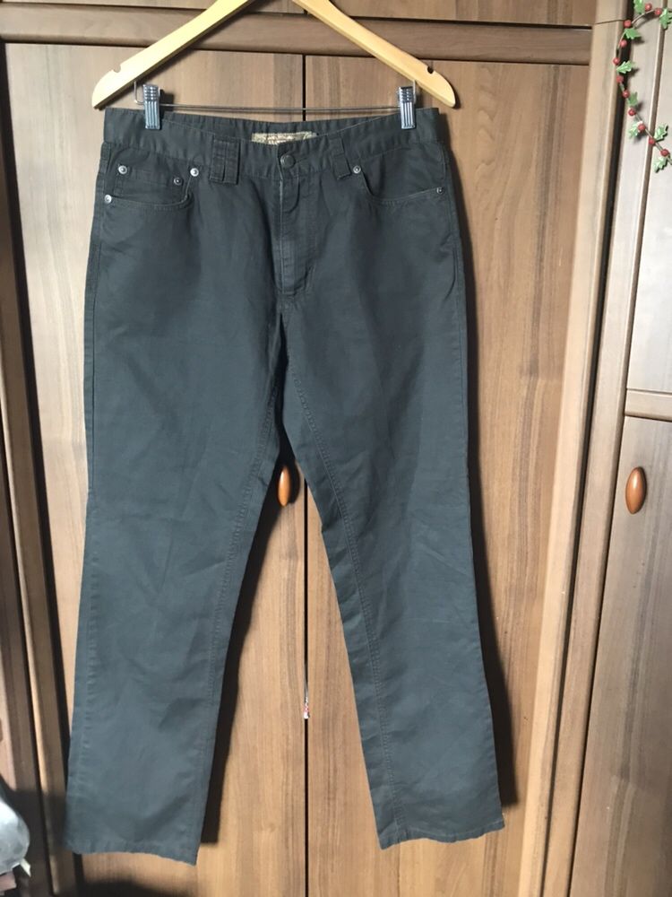 Новые фирменные мужские джинсы лёгкие летние  р 32