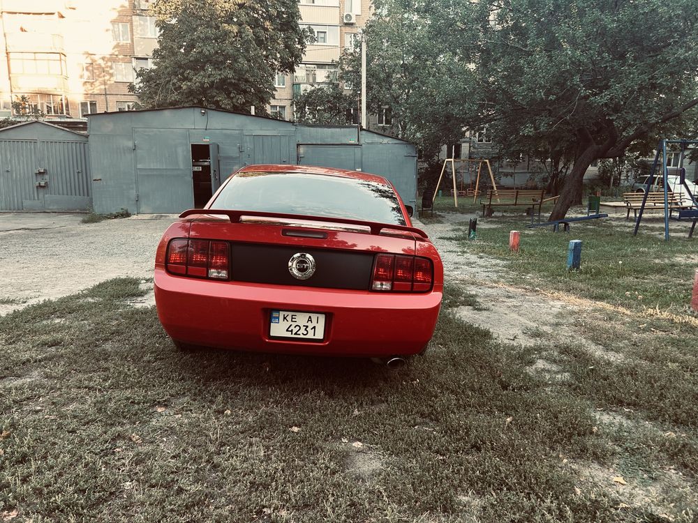 Ford Mustang 2005 • 4.0 V6