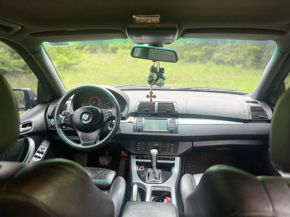 Продам BMW X5 в доброму стані