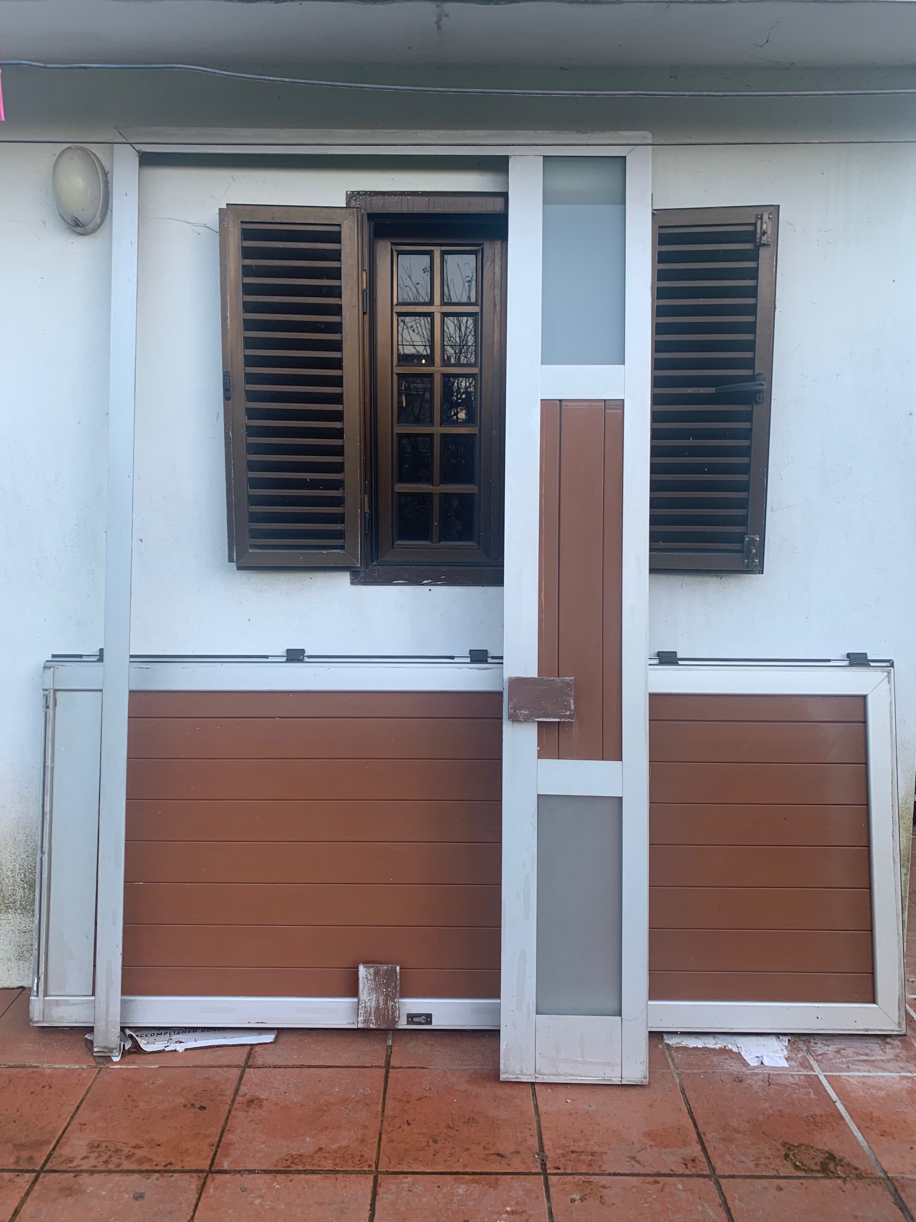 Porta de alumínio castanha de exterior