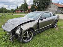 Ford Mustang uszkodzony 4.0 manual