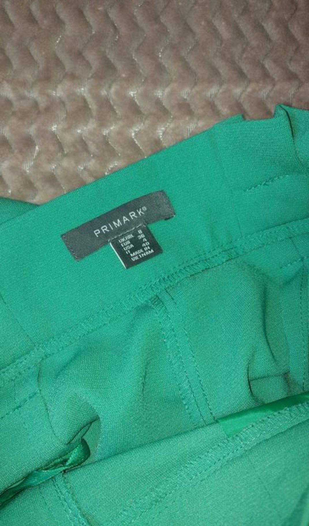 Штани круті широкі Primark модні зелені на розмір S