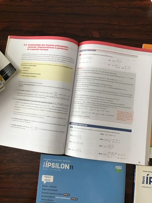 4 manuais / livros de exercícios de Matemática A, 11° ano