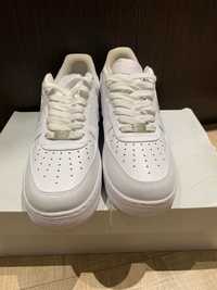 Nike Air Force 1 Low LE White Size 41