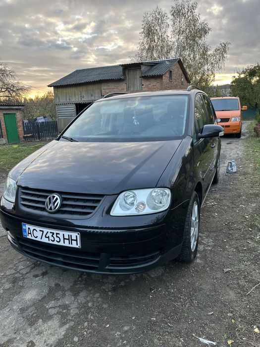 Продам авто Volkswagen Touran