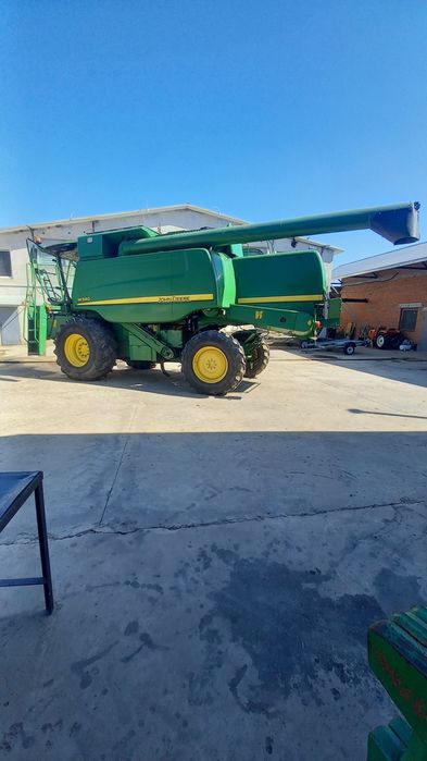 Терміново продам Комбайн John Deere w540 2012року джондір