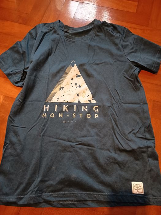 T-shirt azul da Quesha