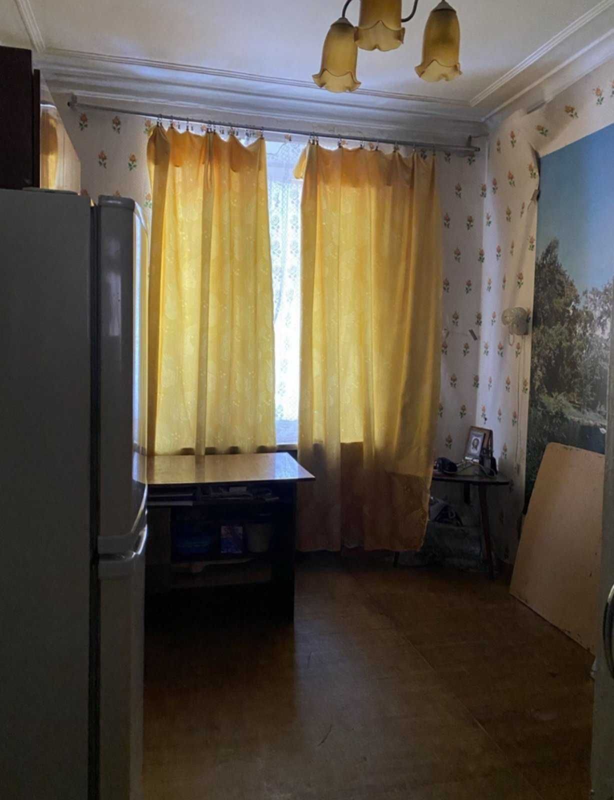 Продается 2 ком  квартира по ул. Александровская