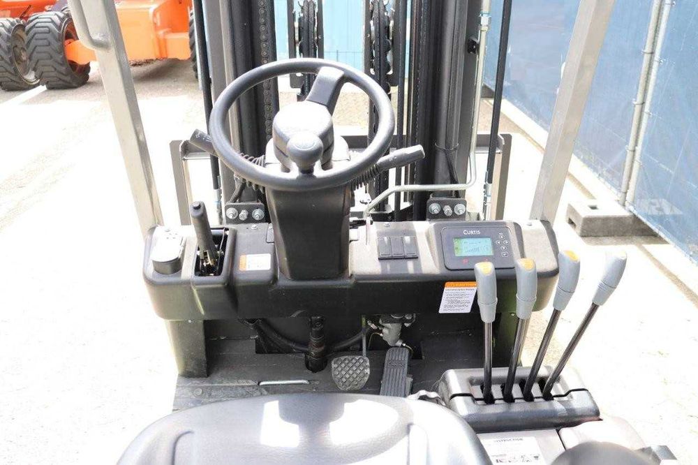 Empilhador Zoomlion EF16 NOVO, 1600 kg capacidade(2547)