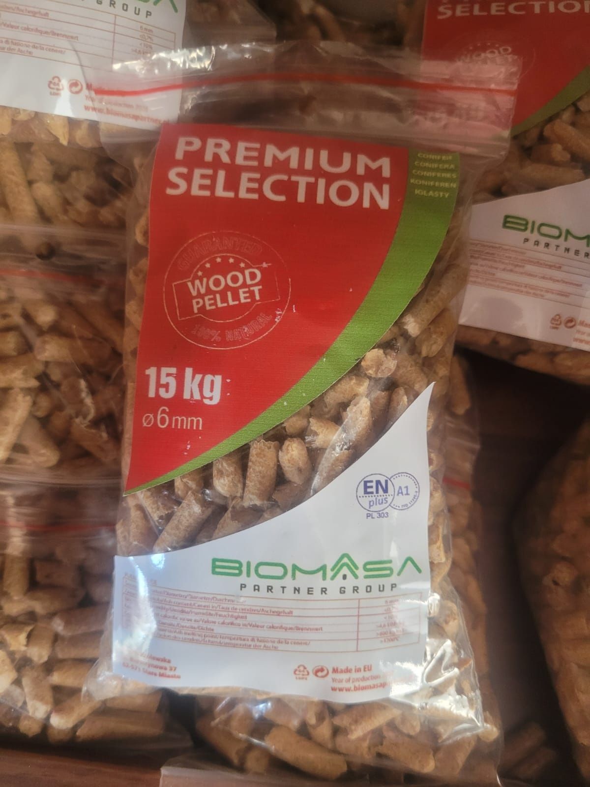 Pellet drzewny Premium Selection 6/8 mm A1 975kg - dostawa gratis