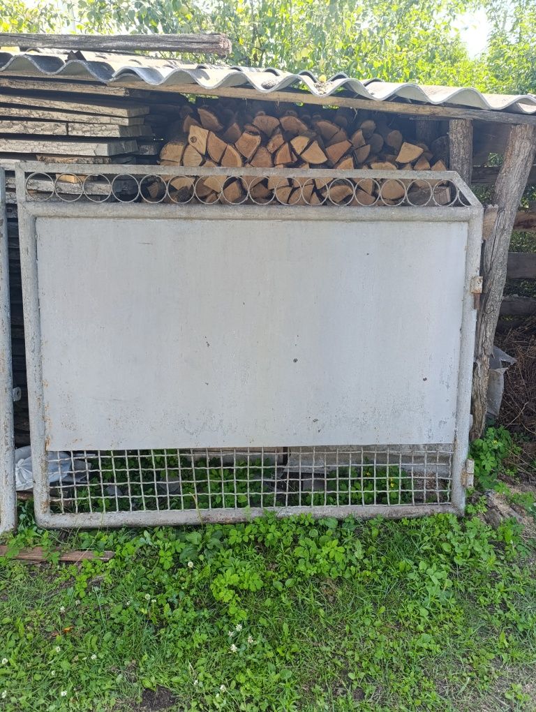 Продам ВОРОТА Металеві з хвірткою, важкі