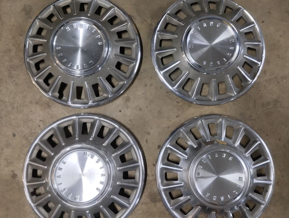 Kołpaki Ford Mustang lata 60-70