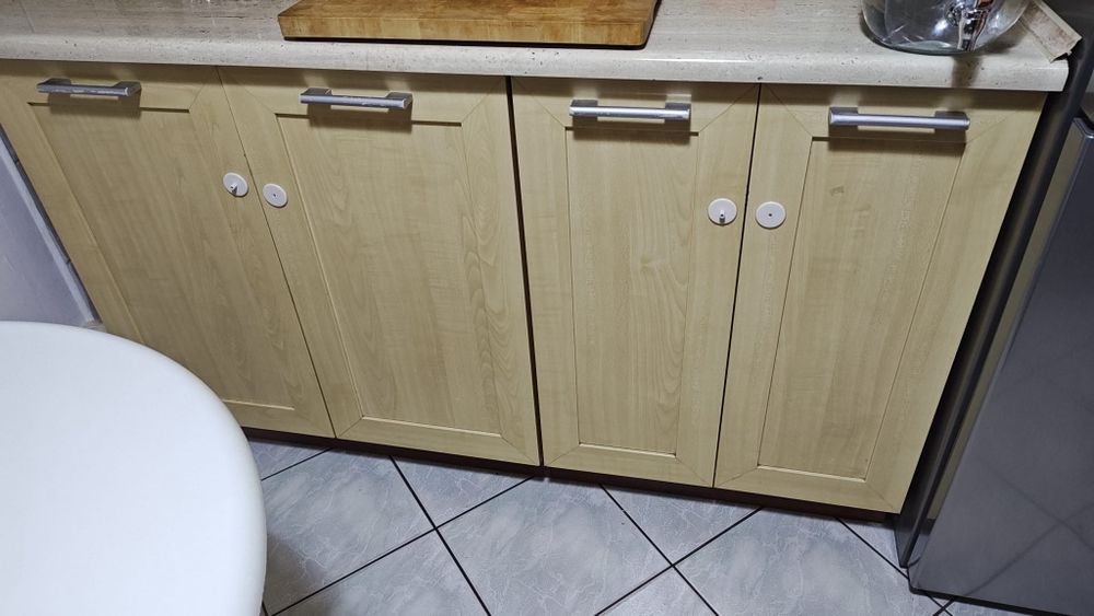 Zestaw mebli kuchennych