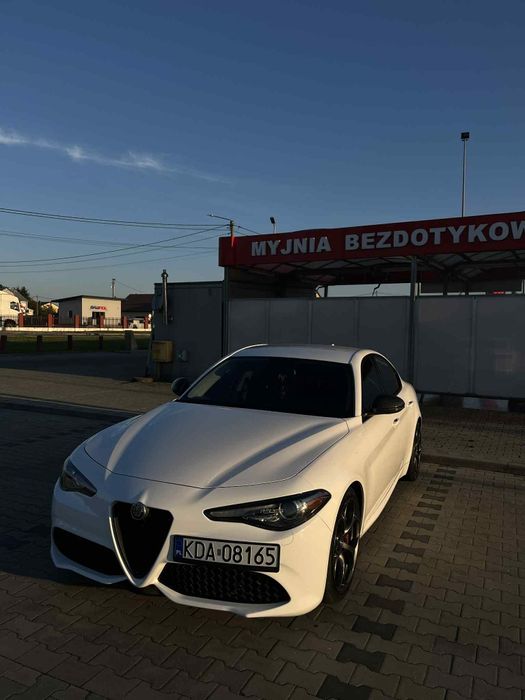 Alfa Romeo Giulia Sport RWD
