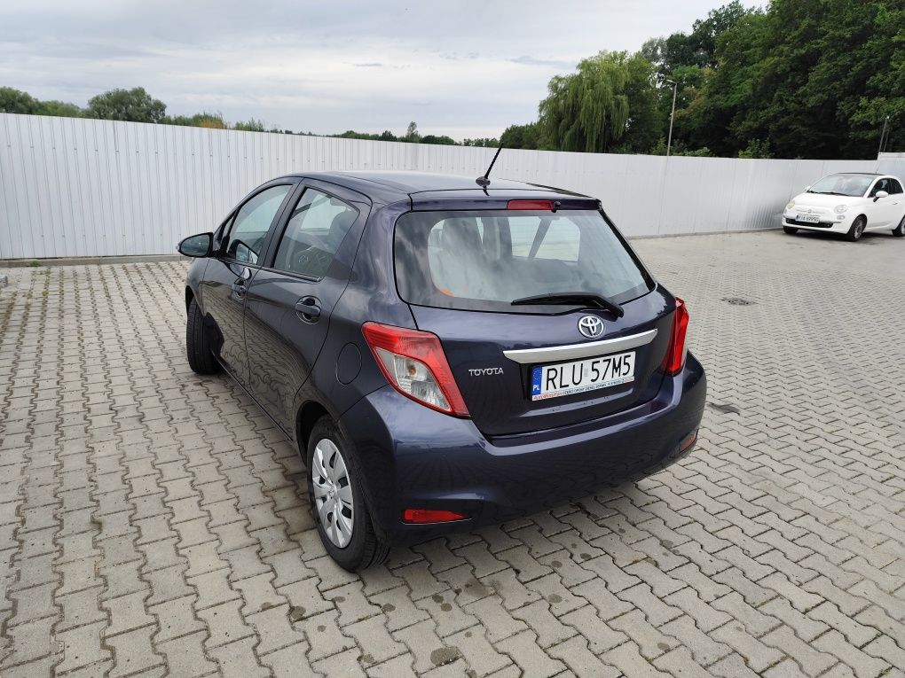Toyota Yaris 1.33 b Salon Pl