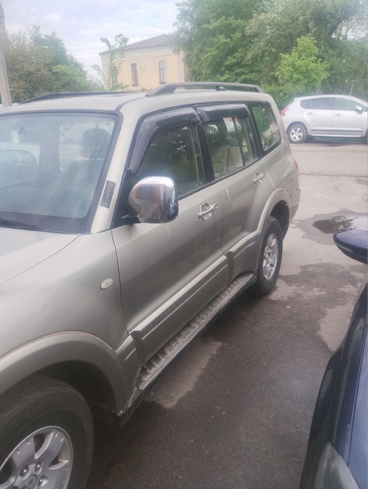 Mitsubishi Pajero Wagon 3  Дизель 3,2