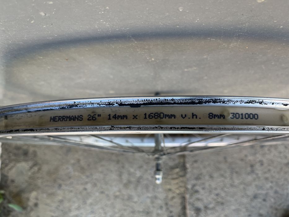 Переднє колесо 26"