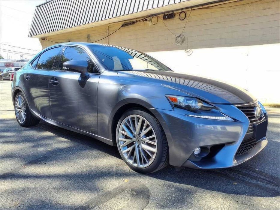 Lexus IS 300      2016