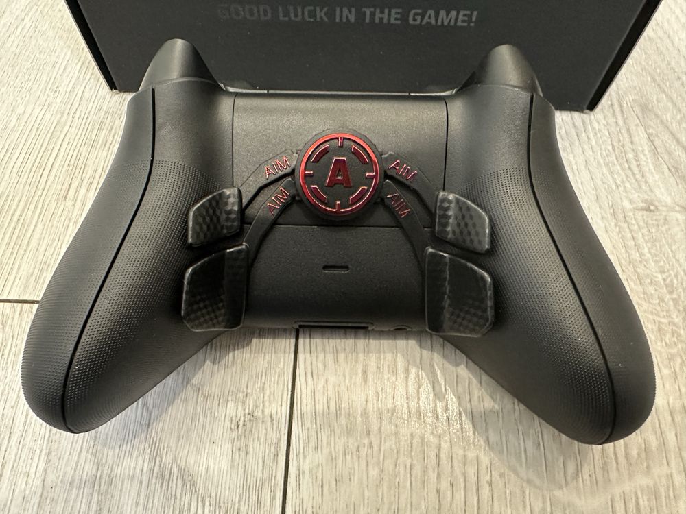 AIMControllers kontroler pad Xbox X spider black friday prezent