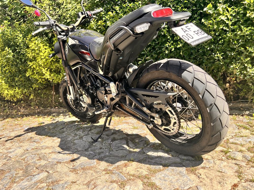 Moto benelli leoncino 500 trail