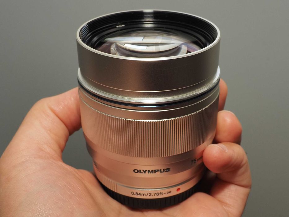 Olympus m.zuiko 75mm 1.8