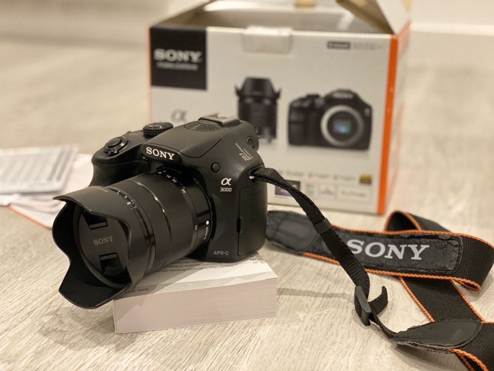 Sony x3000 - 20.1 Mega Pixels