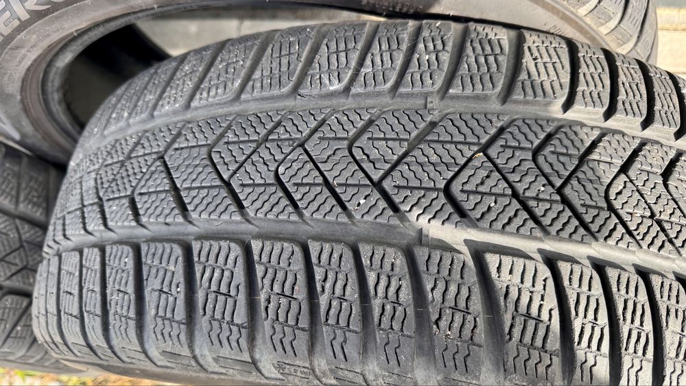 4 x Opony Zimowe Pirelli SottoZero 3  245/45 R20 4 szt.