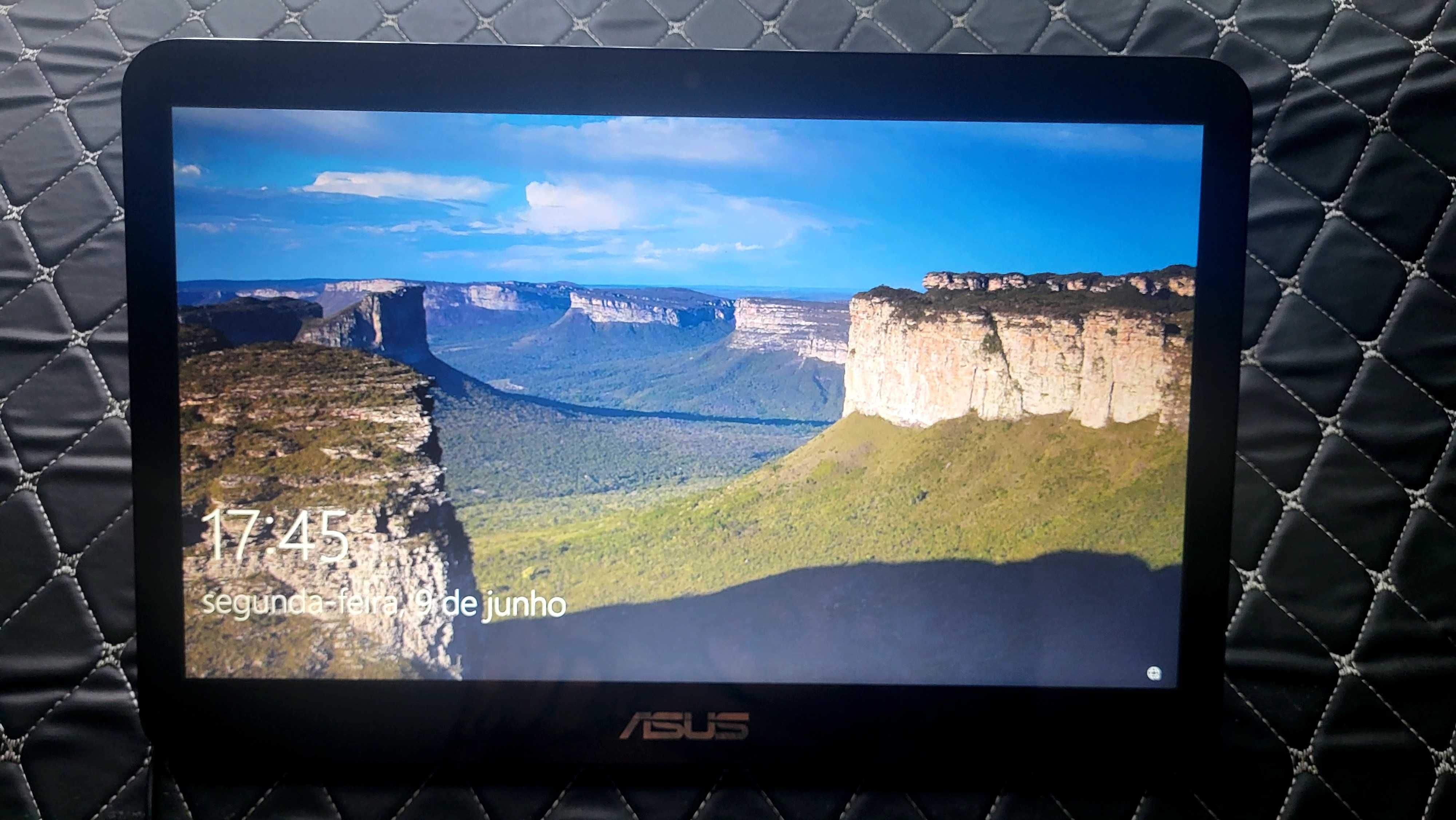 Computador tipo tablet