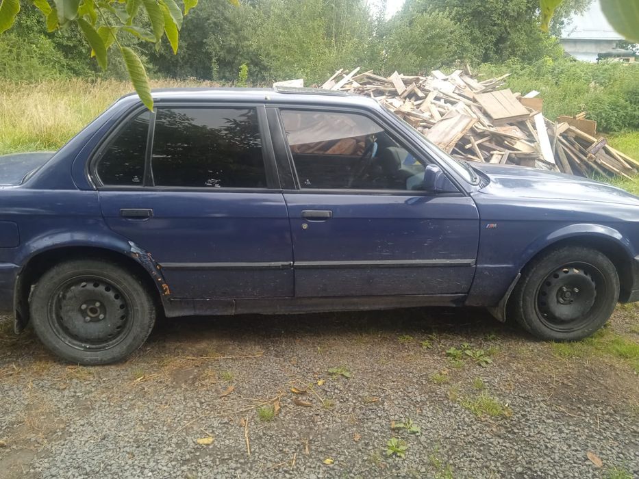 Продам Бмв 318 на ходу