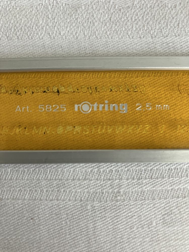 Rotring zestaw szablonów kreślarskich