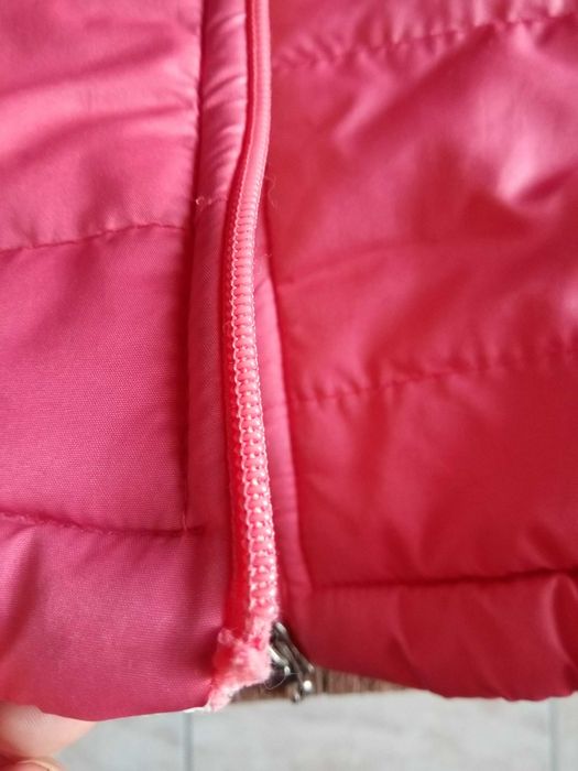 Тепла безрукавка для дівчинки 5-6 рокiв