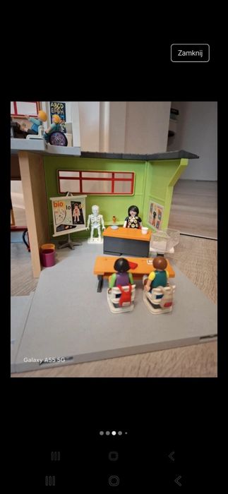 Szkoła z wyposażeniem playmobil 9453