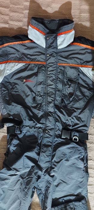 Зимовий комбінезон
