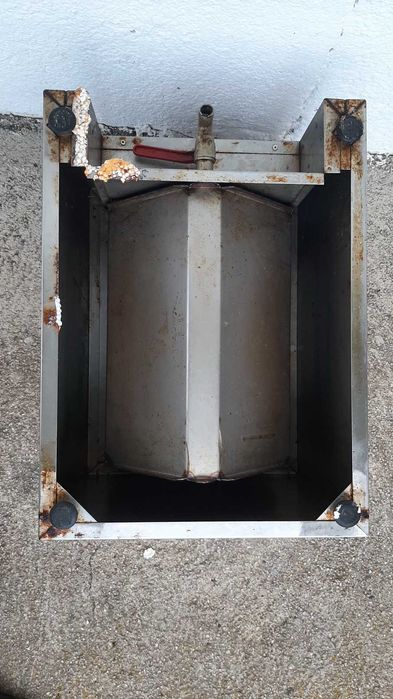 Fritadeira trifásica indutrial - avariada para peças