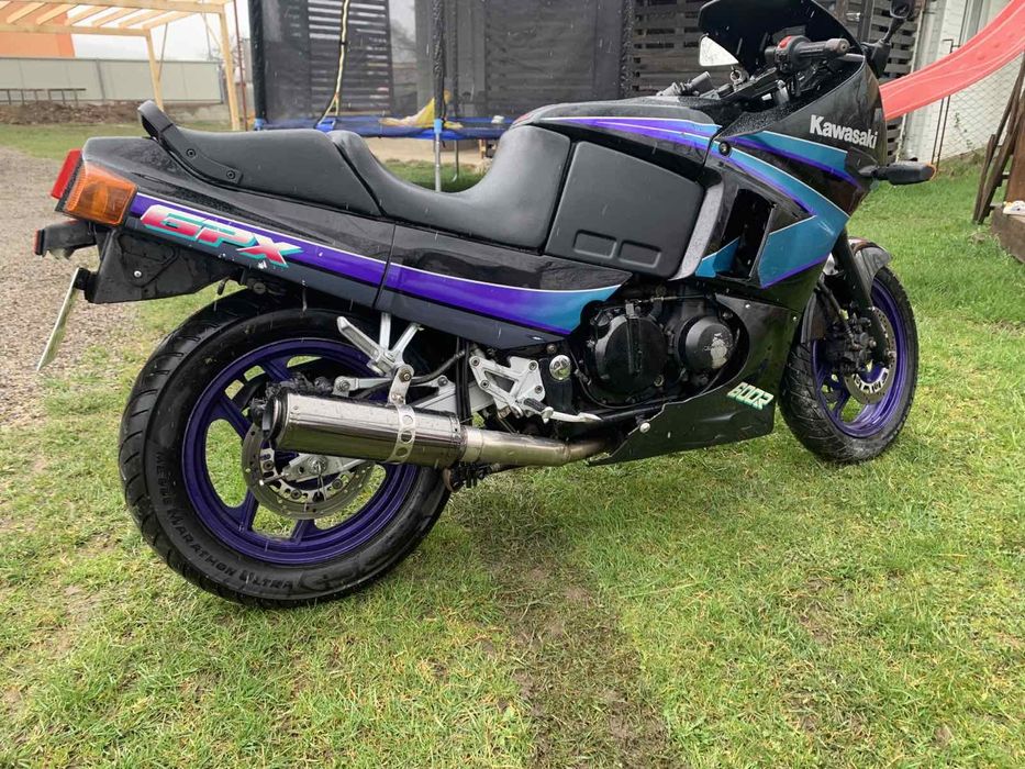Kawasaki GPX600R 600r