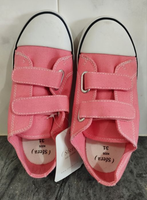 Sapatilhas Rosa Novas da Unit Shoes