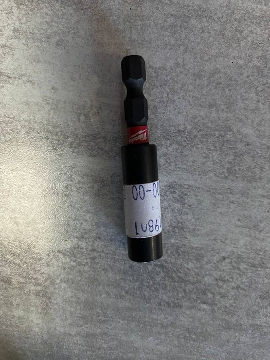 Milwaukee (Мілвокі/Мілокі) біти, тримачі, маркери, полотна, рукавиці