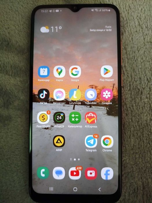 Смартфон Samsung a04e 3/32 GB ідеальний стан телефон