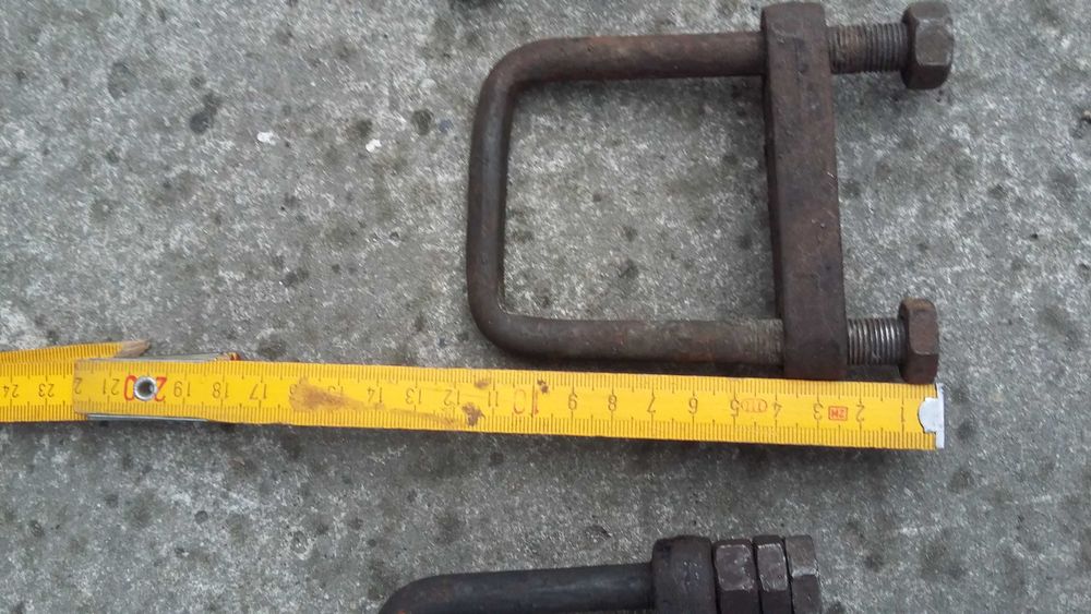 Jarzmo,obejma dwie sztuki