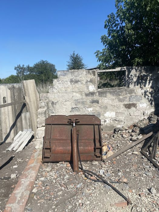 Ковш задний на тактор продам.