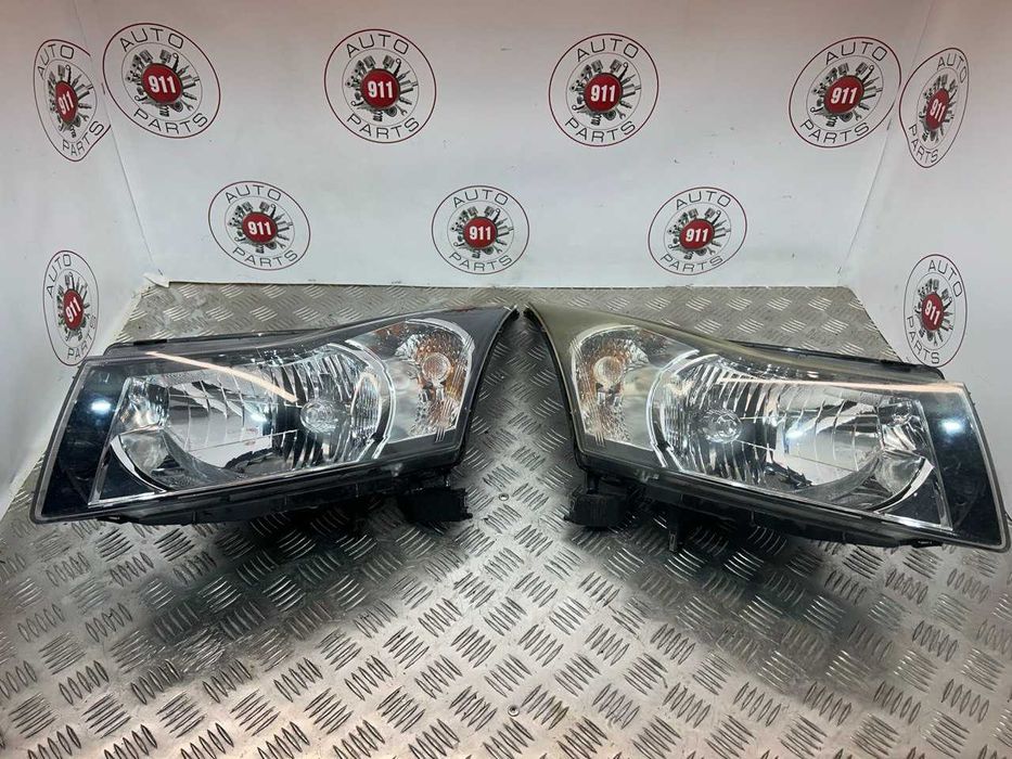 Фара передня ліва права для Chevrolet Cruze 09-15