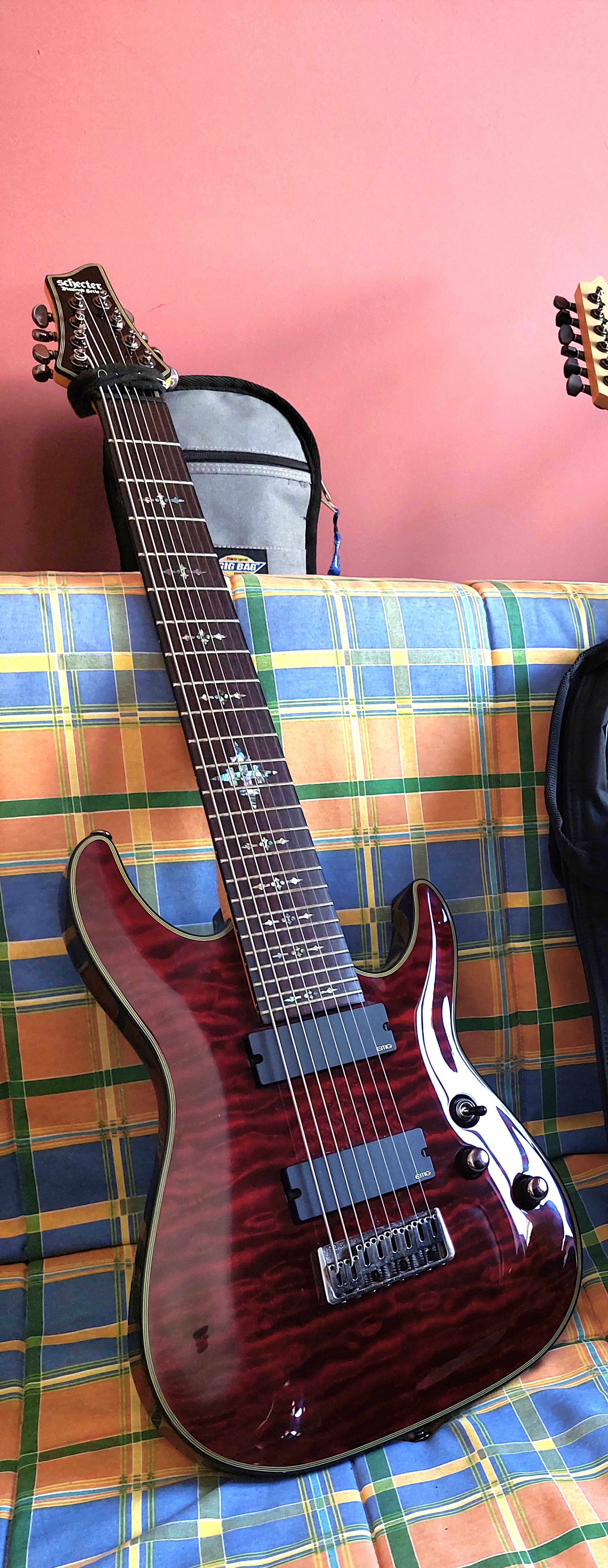 Guitarra elétrica Schecter Diamond Series Damien Elite 8 cordas