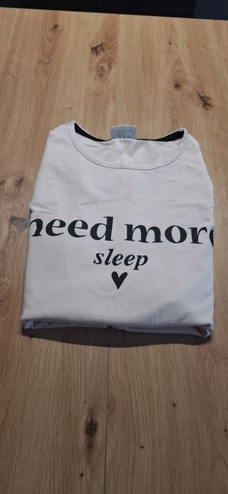 Koszulka  od piżamy rozmiar S w bardzo dobrym stanie