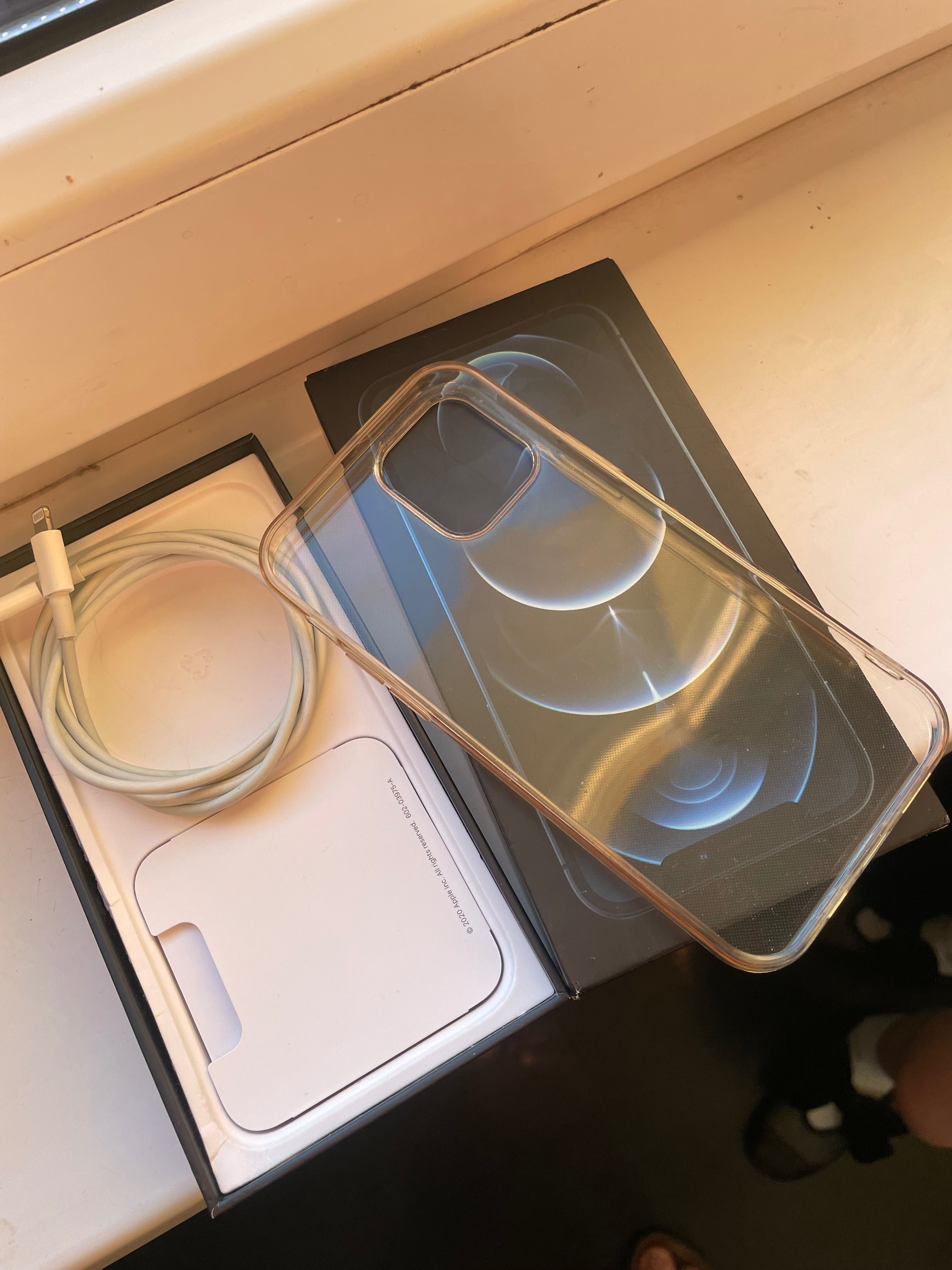 Sprzedam iPhone 12 pro. 128GB Stan idealny.