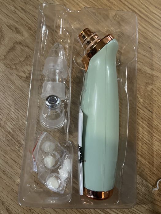 Інстумент для видалення чорних точок