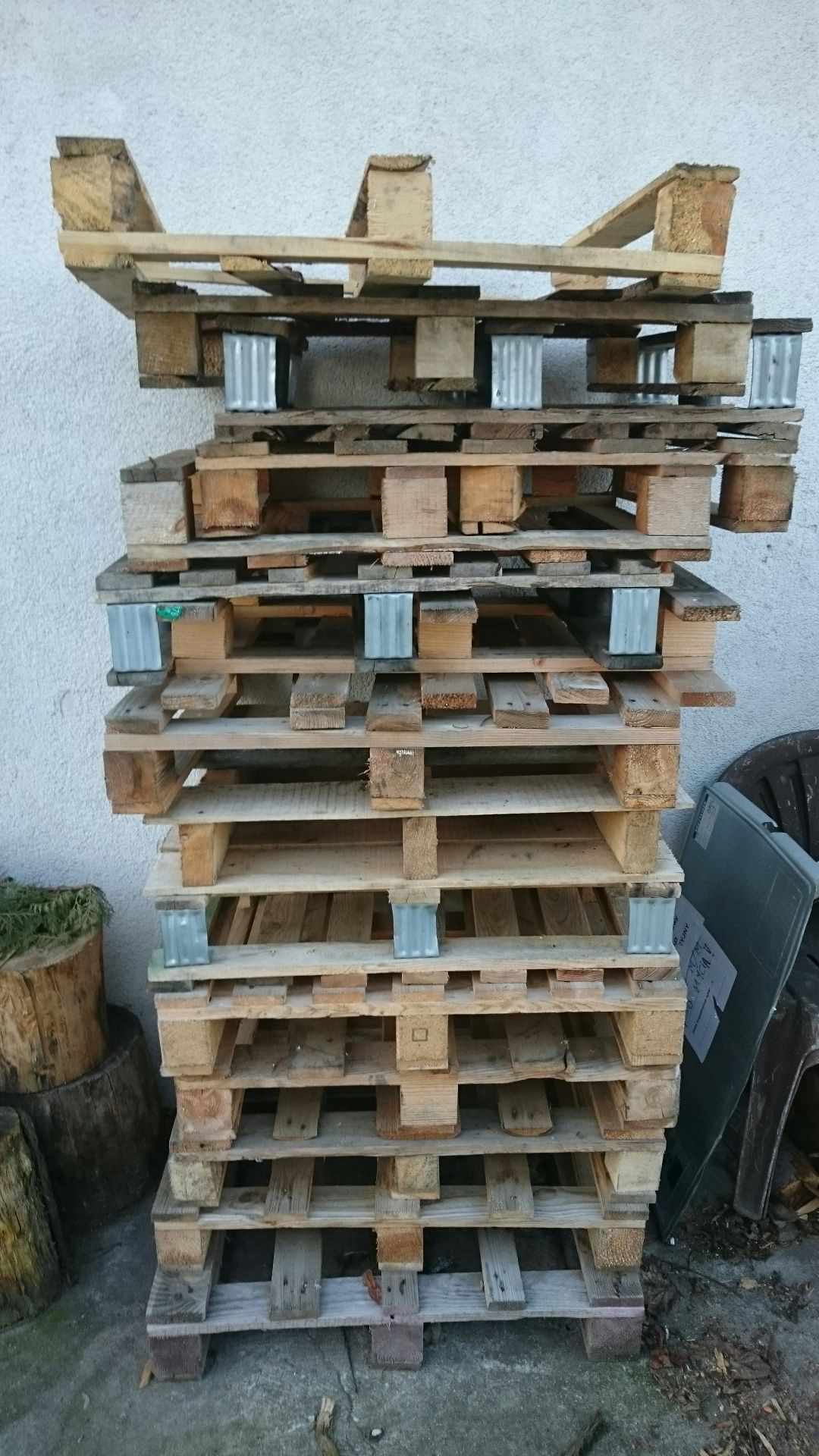 Sprzedam palety połówki 80x60