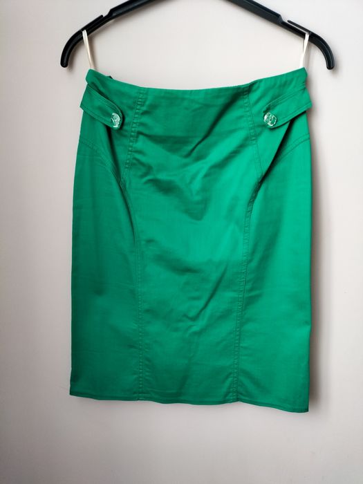 Спідниця зеленого кольору