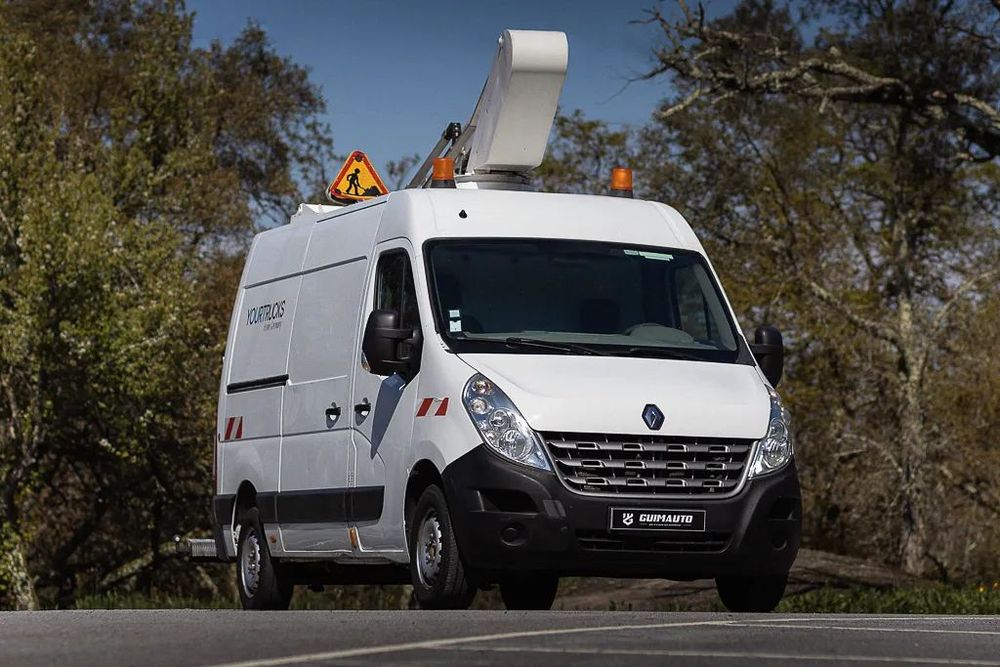 Renault MASTER 2.3 DCI GRUA