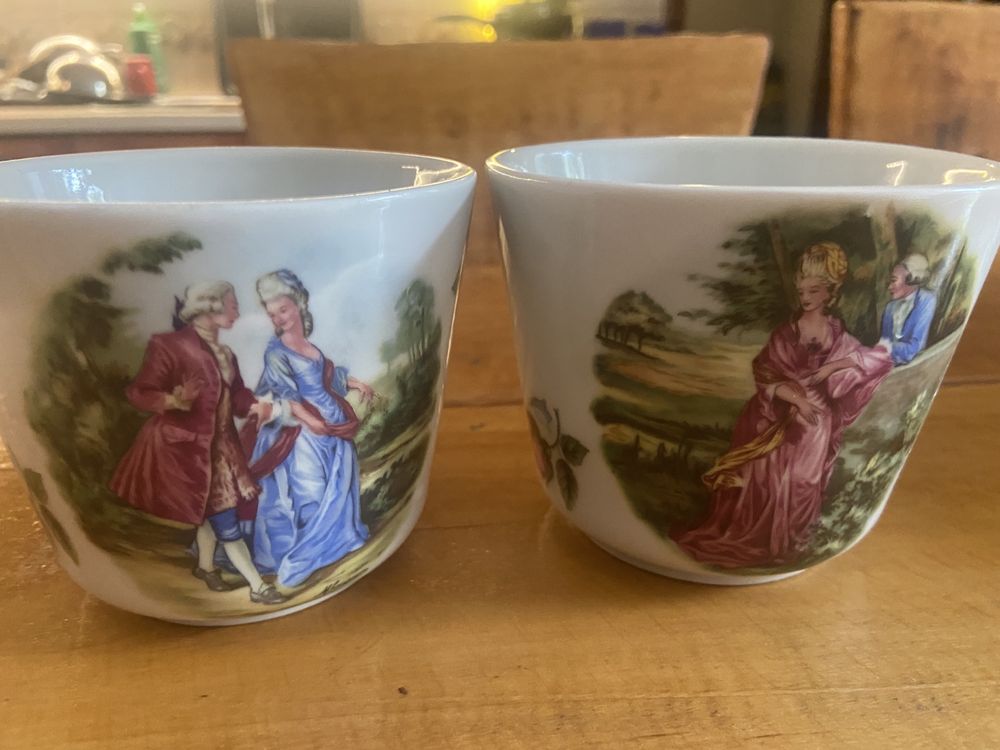 2 doniczki stare, porcelanowa doniczka piekne