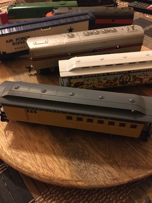 Wagoniki osobowe i towarowe